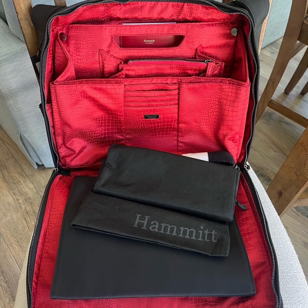 Hammit Diaper black leather bag NWT: Super rare. - Picture 3 of 3